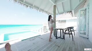 Passionate morning sex in paradise with a stunning teen