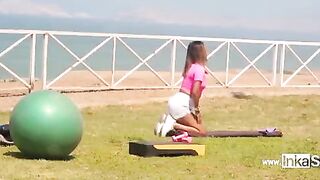 Peruvian gym teacher gets her ass worked out in steamy session