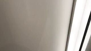 A hot chick is fucking with assistant in the fitting room