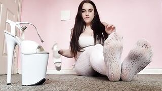 Foot-fetish, toe-licking, and sole-worship with nylons