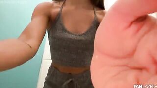 To get rid of people, I show you my body naked in this exclusive video