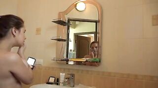 Hot mature with big tits masturbates to orgasm early in the morning