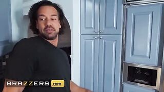 Phoenix Marie cheats on her husband with his friend and her old partner