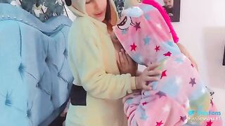 A trio with a pregnant woman of 6 months is absolutely delicious to fuck
