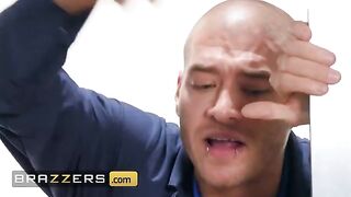 Xander helped Maserati XXX with a sticky situation in a bold way