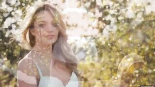A glamorous girl got a call from nature and had to answer it