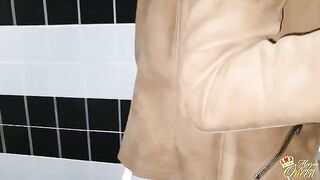 Pervert dude fucked tattooed girl in the public toilet