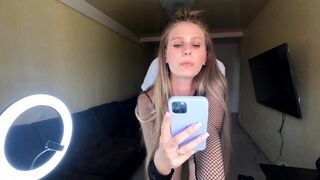 A babe has sex while her boyfriend is on the phone