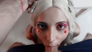 Crazy bitch Harley Quinn fucks with a huge butt plug in her ass, showcasing her juiciness