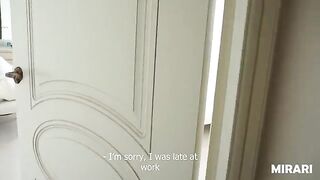 The cute college girl masturbates her pussy and wants to be fucked hard
