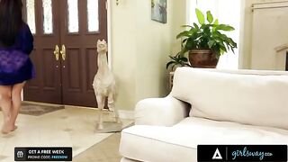Reena Sky makes a steamy tape with her neighbor, Channel Heart