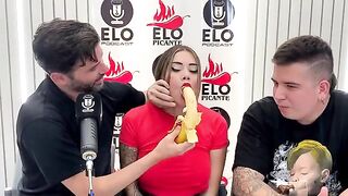 The interview with Elo Podcast ended in a mess and full of cum