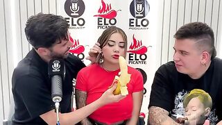 The interview with Elo Podcast ended in a mess and full of cum