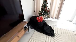 The courier delivered the parcel and cum to the wife