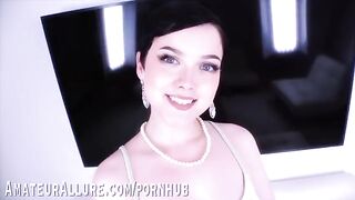 Bella Luna and Jade Valentine deliver an unforgettable oral experience