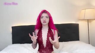 Petite teen Emma Fiore proposes a hot threesome story