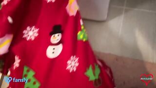 I helped my stepmom get out of the washing machine, and she rewarded me with sex