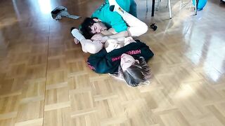 The guy fucked his girlfriend hard on the floor, she squirted and he cum on her