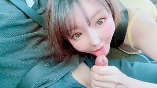 A sexy girl has sex in the car and gets a juicy finish