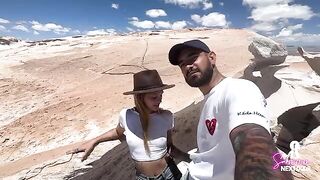 A quick blowjob in public turns into a hot session at home