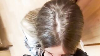 Babe fucked the courier for poor service at her home