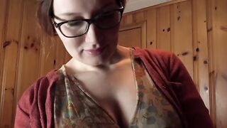 Pose for Bettie, a naughty stepmom fantasy coming alive