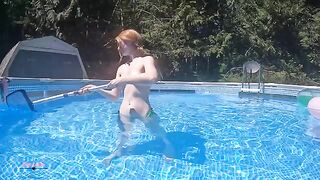 A petite girl tried to swim naked in the pool but failed