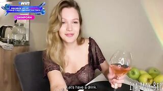 A romantic evening with my beautiful e-girl, an unforgettable ASMR girlfriend roleplay experience