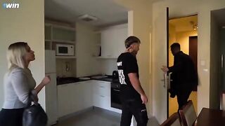 Villa Anderson tastes houses with her tight ass - Anal Creampie
