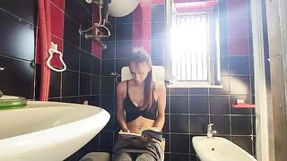 My dirty friend jerked me off in the bathroom - a classic voyeur moment