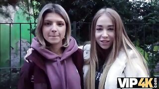 First time double penetration for a girl, an intense experience to watch together