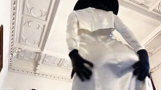 Hot cosplay with tall girl performing as Lady Dimitrescu from Resident Evil Village