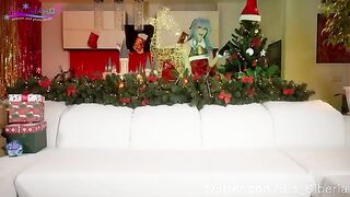 Sia Siberia cosplays as an elf, teasing with her sweet pussy