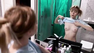 The girl made a surprise for her boyfriend in the bathroom, it was steamy