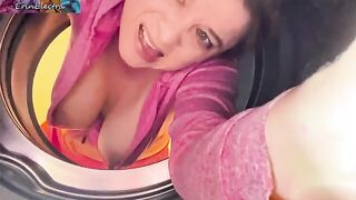 The stepmom got stuck in the washer and received a creampie