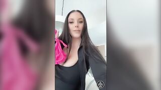 Girl gets fucked by a guy in the hotel room for money