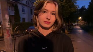 A rich guy fucked an 18-year-old girl on their first date