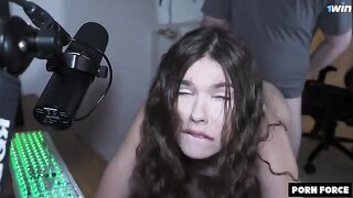The final streamer video that was worth waiting for