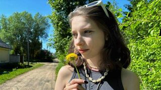 A cute Ukrainian girl met a guy on the street and agreed to sex