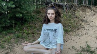 I met the best yoga teacher, showed off her skills that day