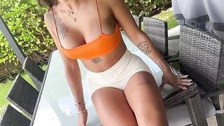 The photographer forced Sisi Rose to have sex with him in an oily scene