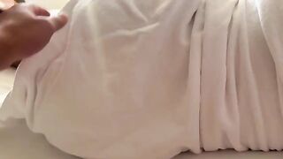 Daddy took his step daughter on vacation and got a single bed
