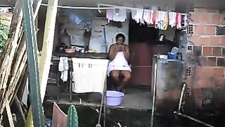 A black girl did not know about a hidden phone camera