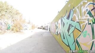 A man fucked a girl, who was passing by the street
