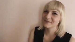 The guy learned to lick his girlfriend’s pussy properly