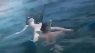 Fucking aqualangists at the bottom of the sea