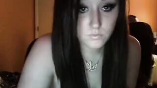 A daughter with a great ass is fucking her father on the street