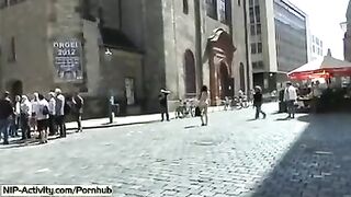 I showed my pussy to all the passers-by on the street