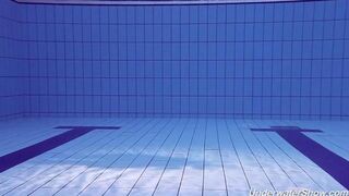 Babe Helen has a swim in the pool without bikini