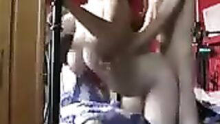 A fat cock for the big ass of a wife with huge boobs in a homemade scene